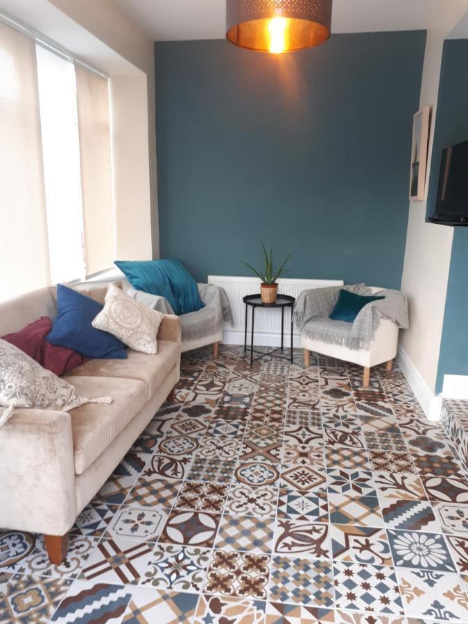 Glenmore House 3*